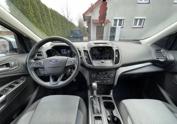 Ford Kuga cena 60200 przebieg: 68000, rok produkcji 2017 z Przecław małe 37